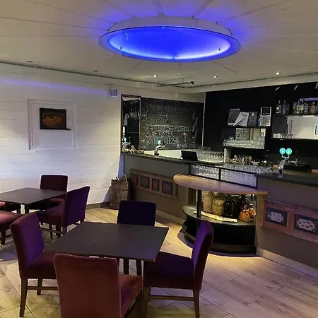 Eikerapen Gjestegard Aseral Hotel