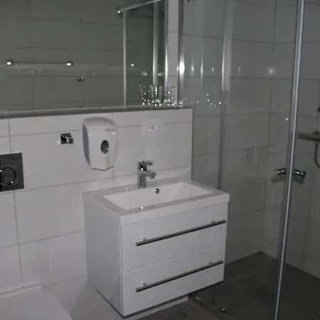 Eikerapen Gjestegard Aseral 酒店